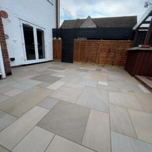 Raj Mixed Size Porcelain