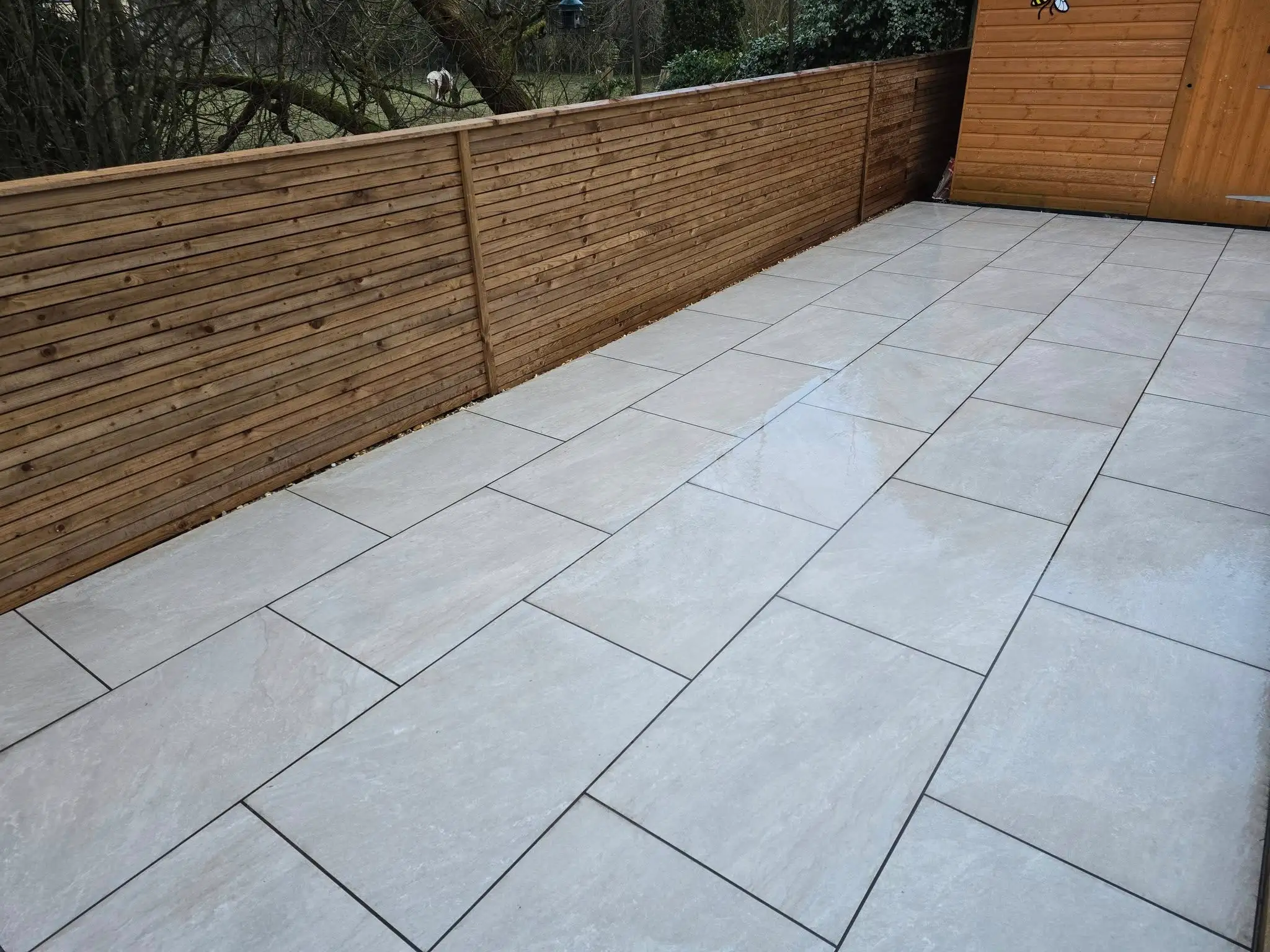 Rosa White 900x600 Porcelain Tiles - Image 2